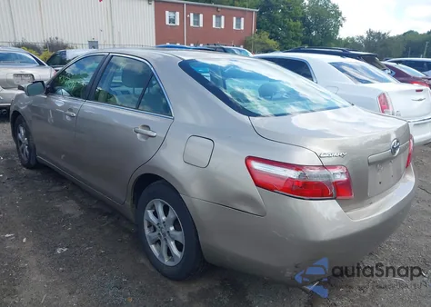 2008 Toyota Camry Le V6 z USA, uszkodzony, nr VIN JTNBK46K283036815